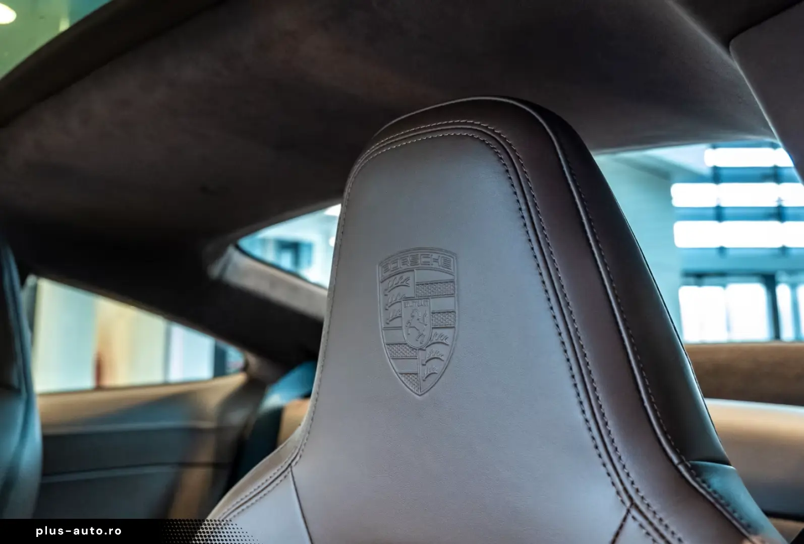 Porsche 992 911 Carrera GTS Burmester