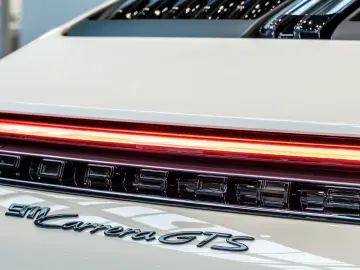 Porsche 992 911 Carrera GTS Burmester