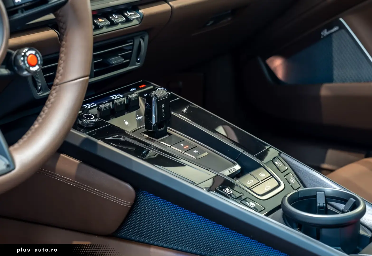 Porsche 992 911 Carrera GTS Burmester