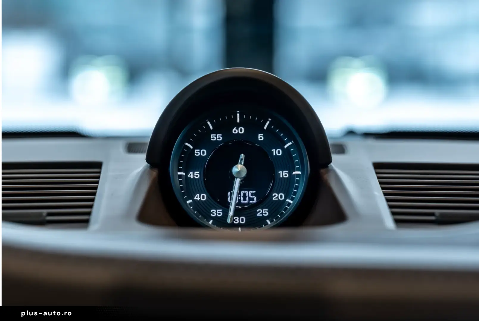 Porsche 992 911 Carrera GTS Burmester