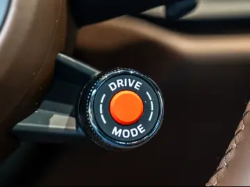 Porsche 992 911 Carrera GTS Burmester