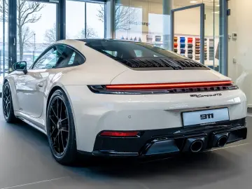 Porsche 992 911 Carrera GTS Burmester