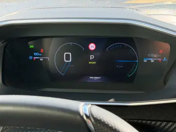 PEUGEOT 208 HYBRID 110 e-DSC6 GT SPORTPAKET NAVI LED KAM