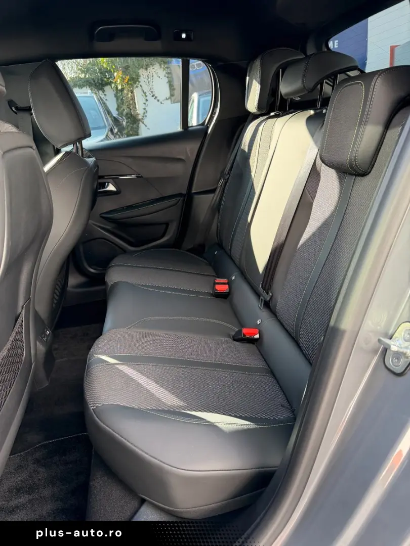 PEUGEOT 208 HYBRID 110 e-DSC6 GT SPORTPAKET NAVI LED KAM