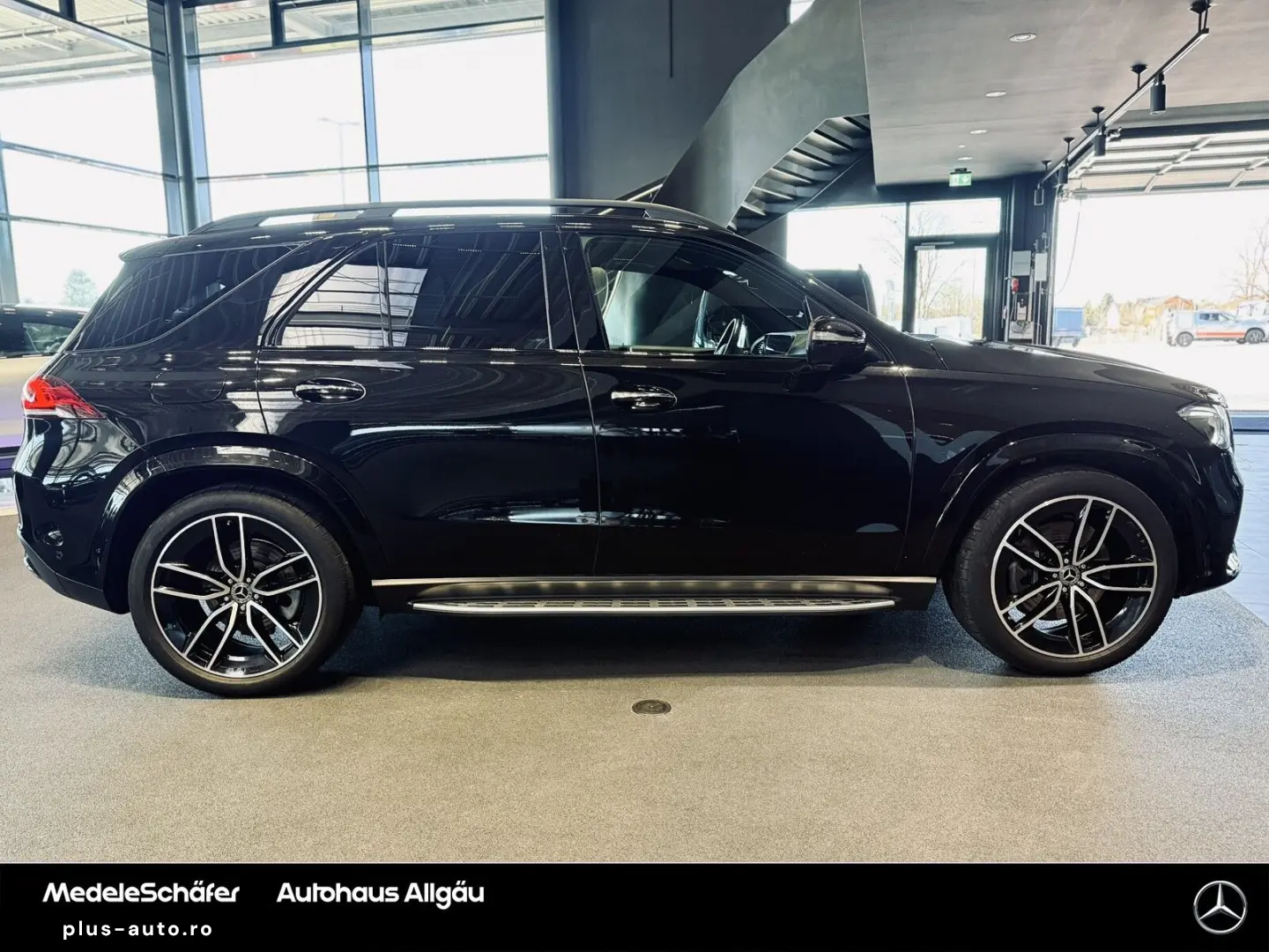 MERCEDES-BENZ GLE 350 de 4M AMG 360  PanoSD Burmester