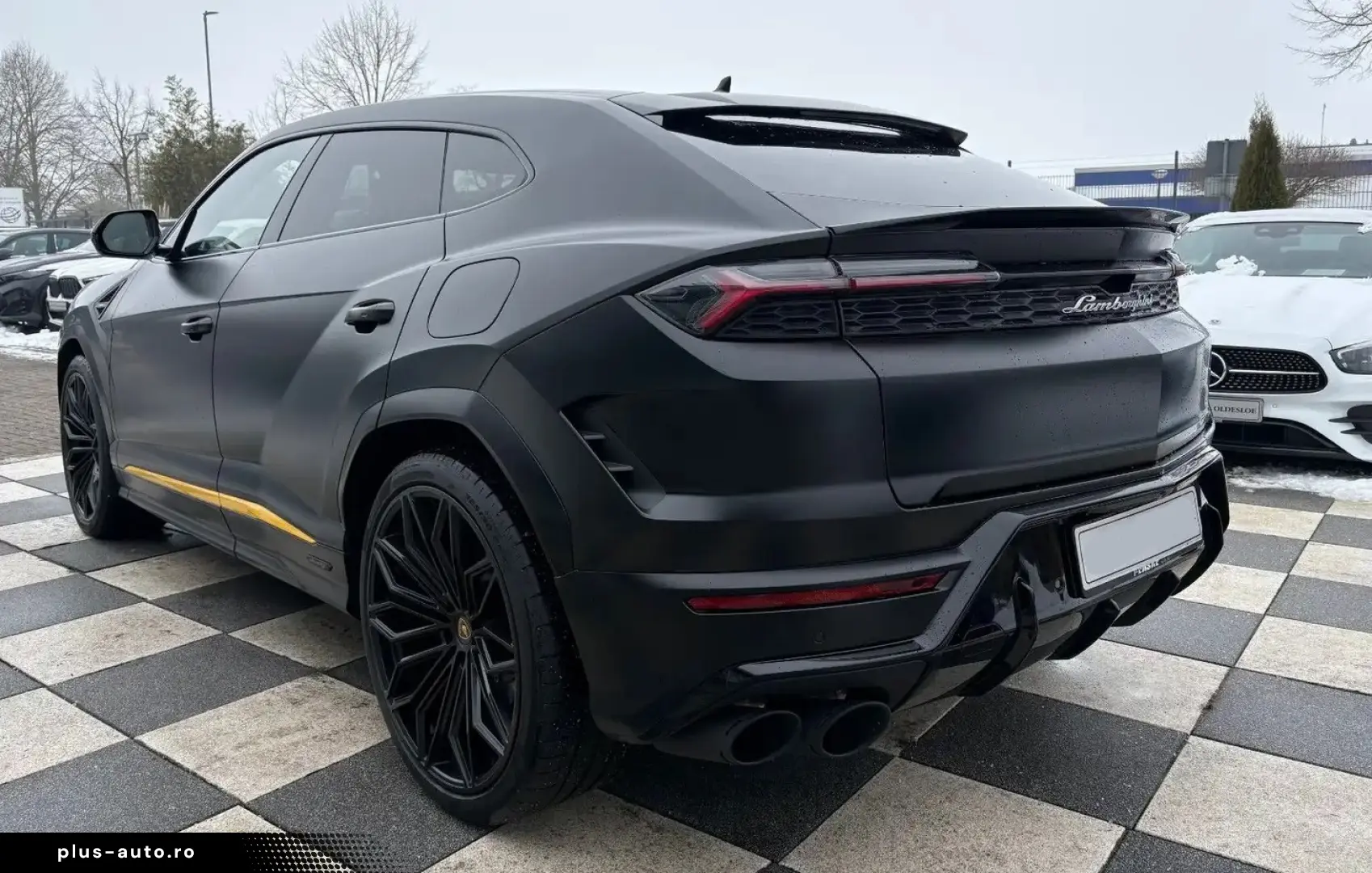 Lamborghini Urus SE B&O 23  MATT