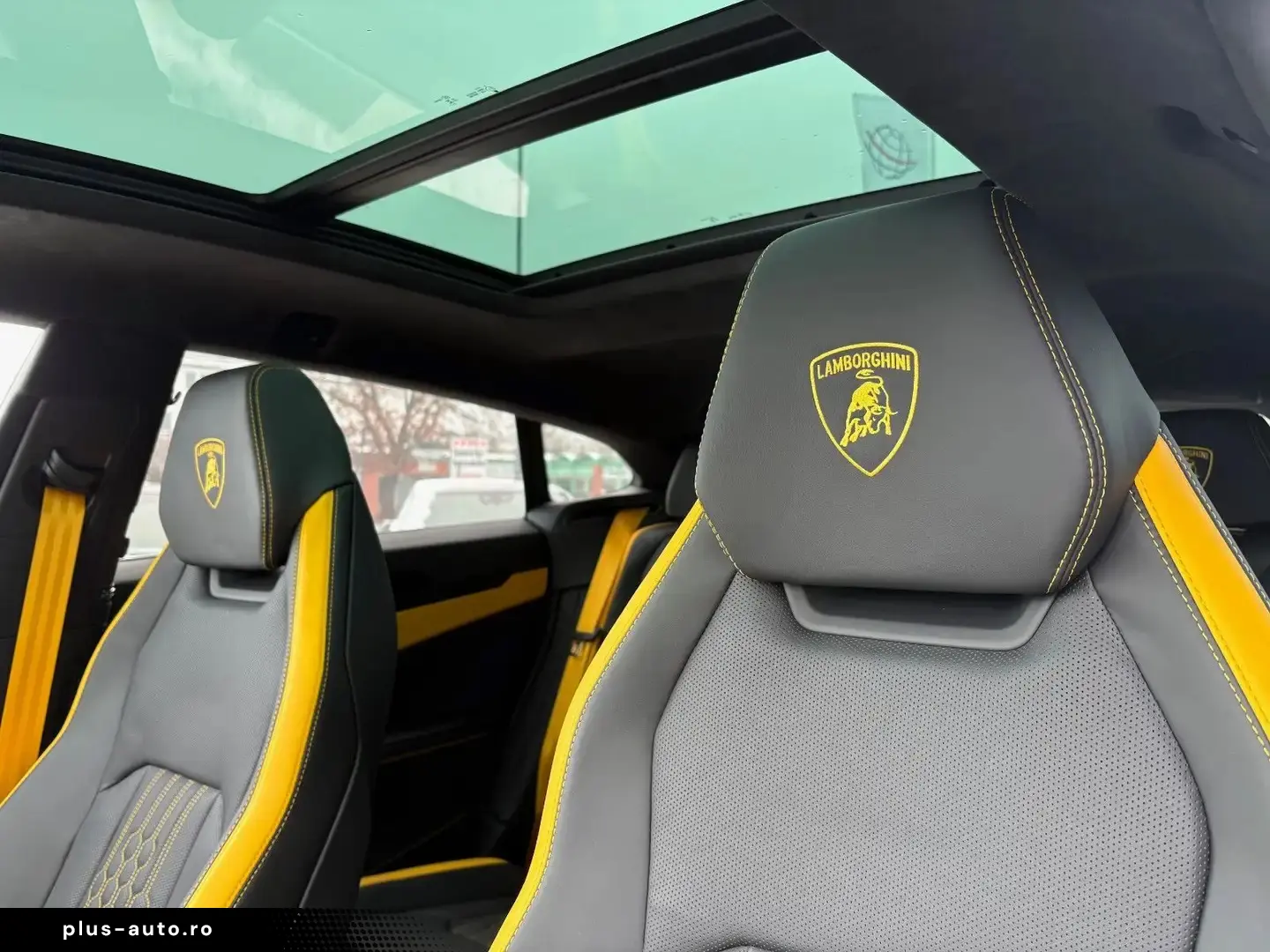 Lamborghini Urus SE B&O 23  MATT