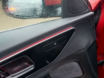 MERCEDES-BENZ C 180   AVANTGARDE 360 KAMERA SPUR PDC SHZ