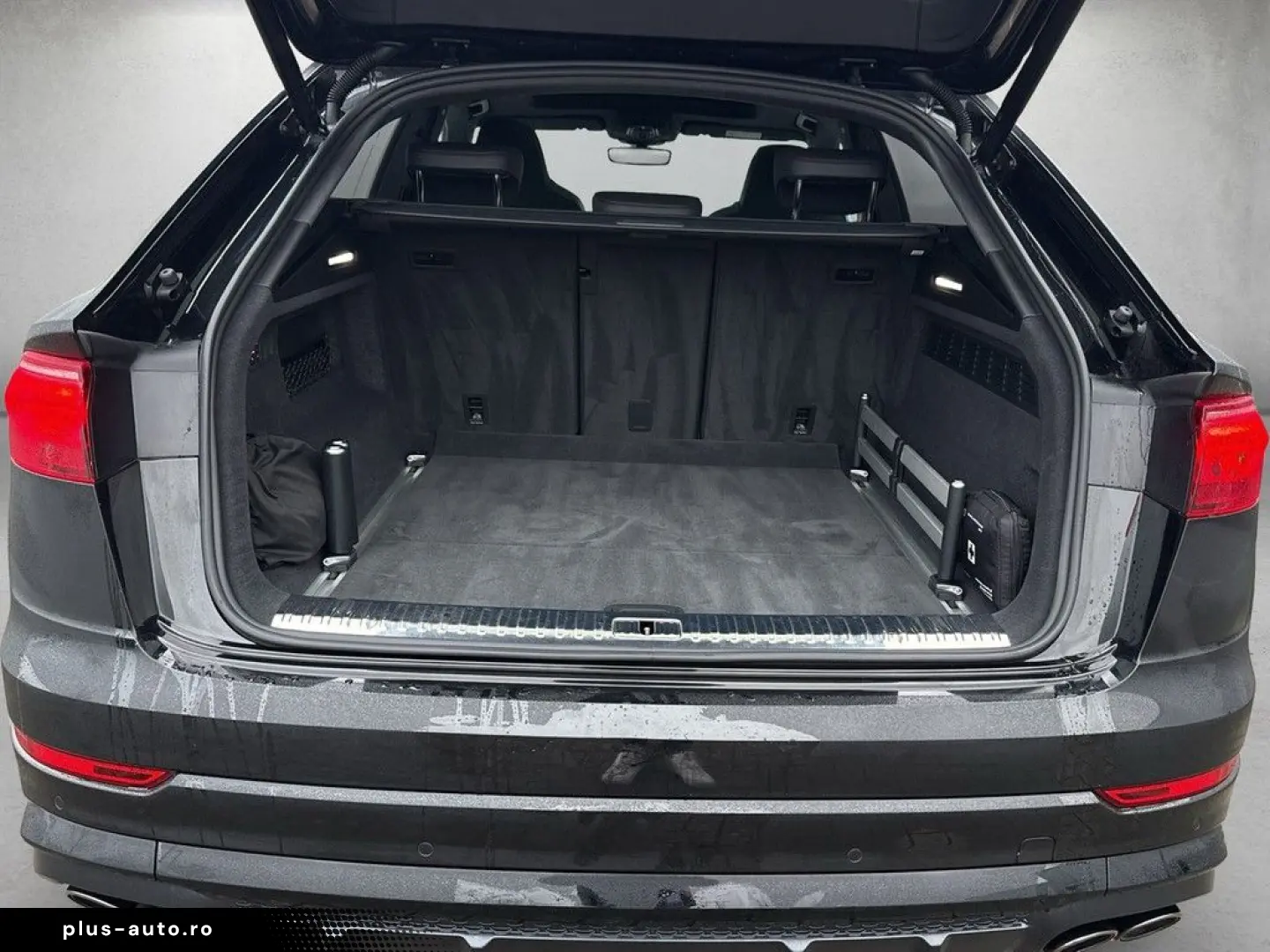 AUDI SQ8 4.0 TFSI quattro tiptronic  Matrix LED