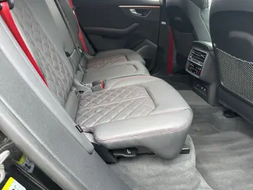 AUDI SQ8 4.0 TFSI quattro tiptronic  Matrix LED