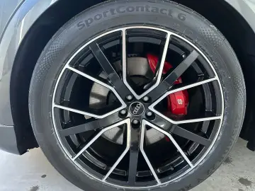 AUDI SQ8 SUV 4.0 TFSI