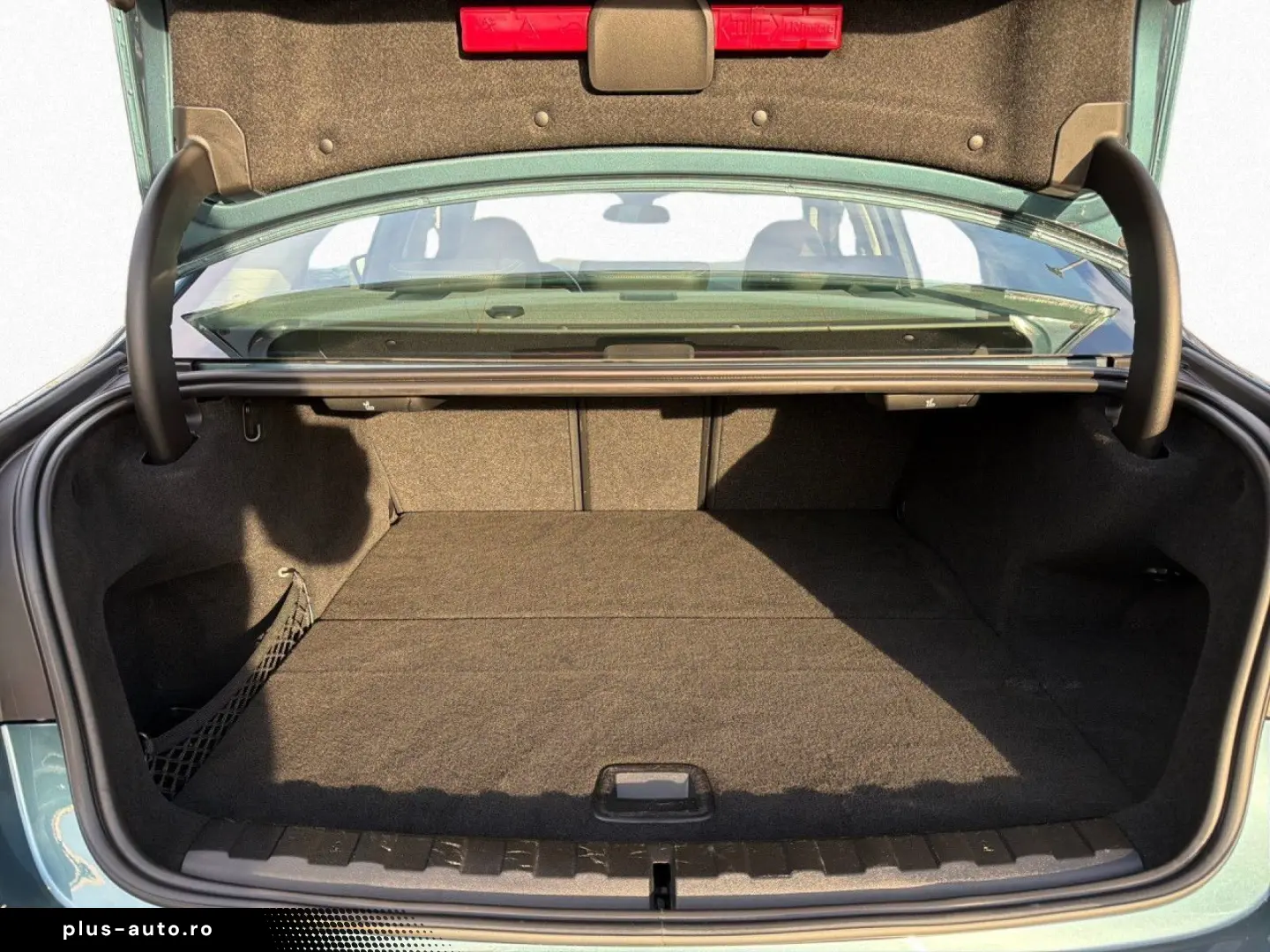 BMW 330e Aut. Sport Line LED LiCoPro Hifi PDC Navi