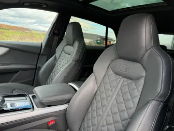 AUDI SQ8 TFSI  STANHEIZUNG AHK PANO B&O HUD