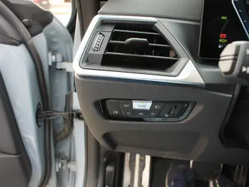 BMW 420d xDrive Gran Coupé A - AHK-Standheizung