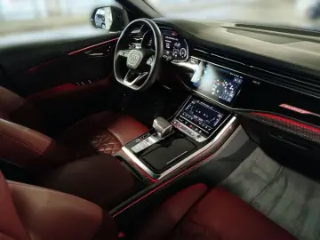 AUDI SQ8 TFSI tiptronic competition plus MatrixLED