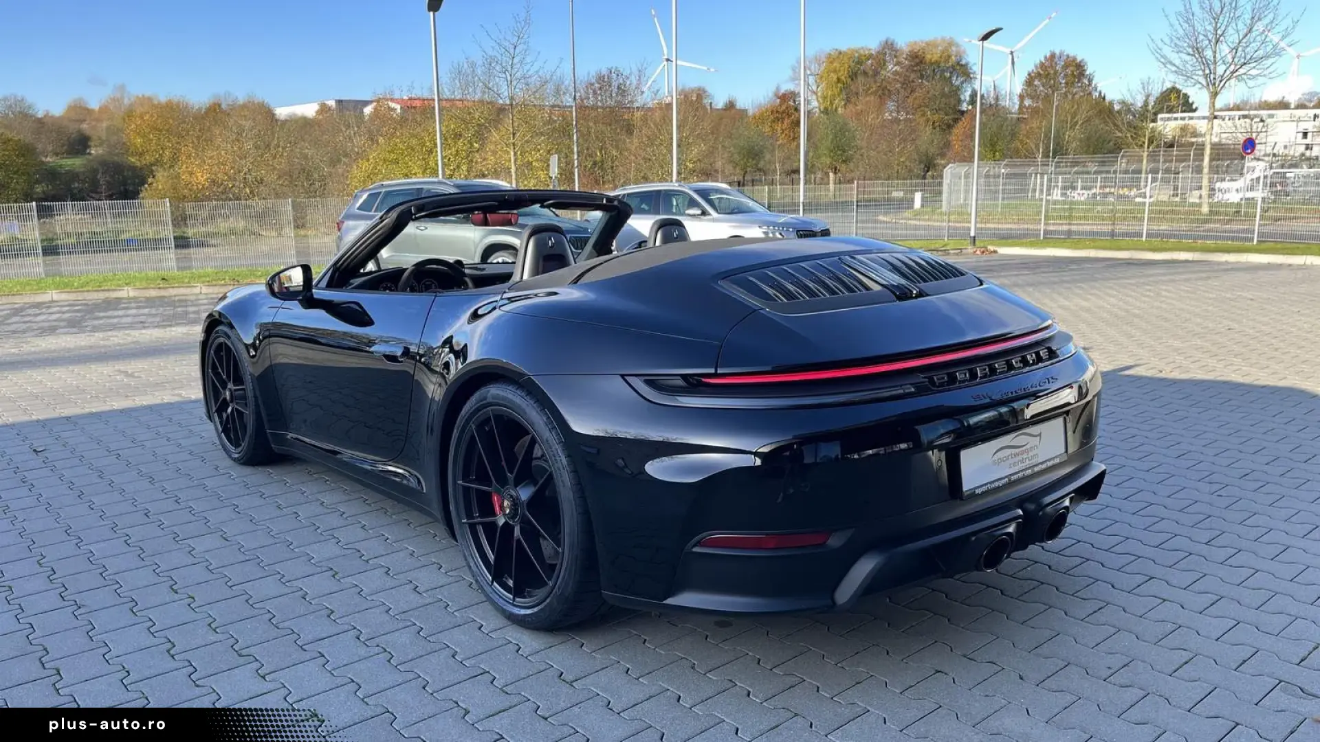 Porsche 992 911 Carrera 4 GTS T-Hybrid