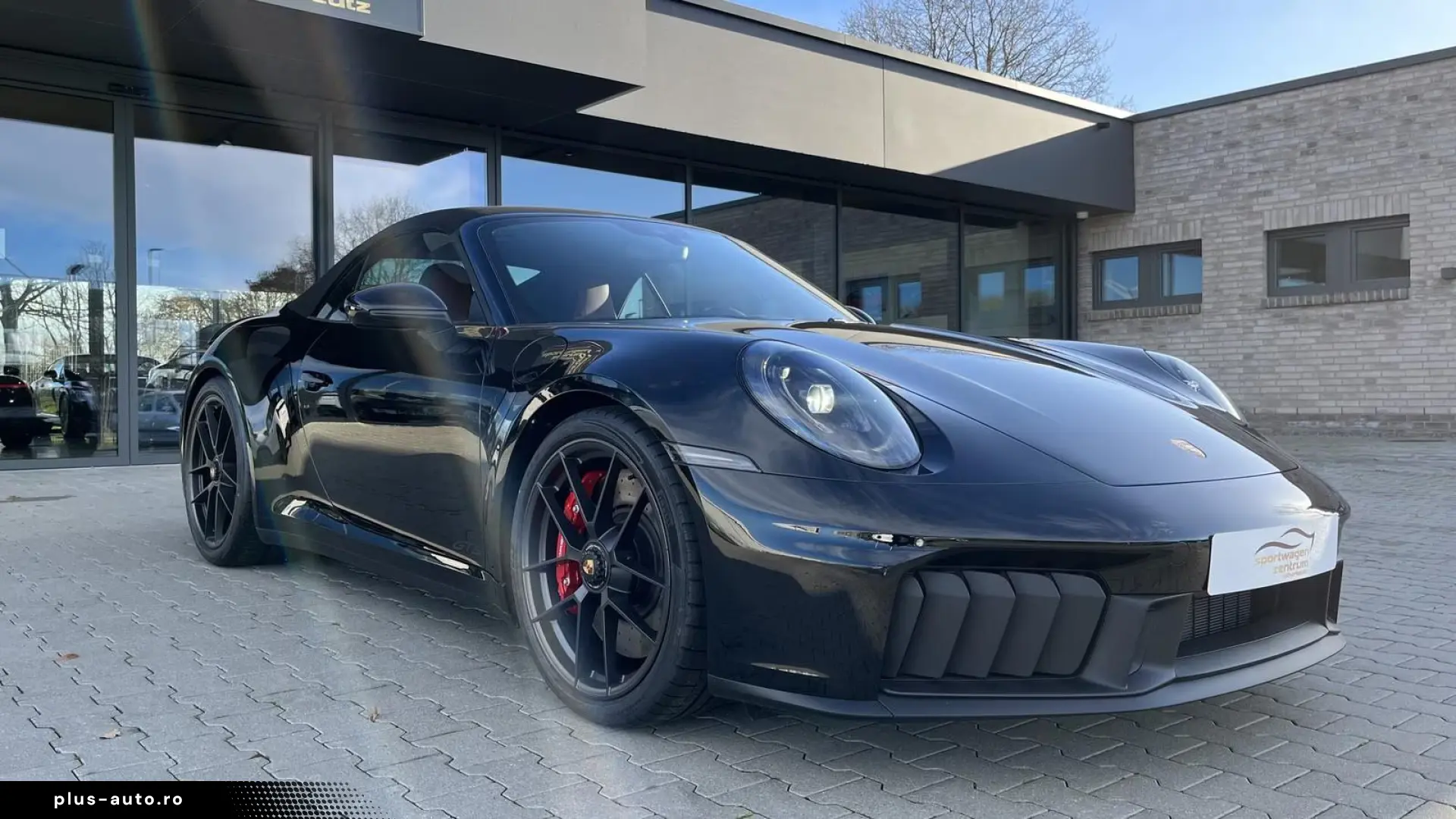 Porsche 992 911 Carrera 4 GTS T-Hybrid