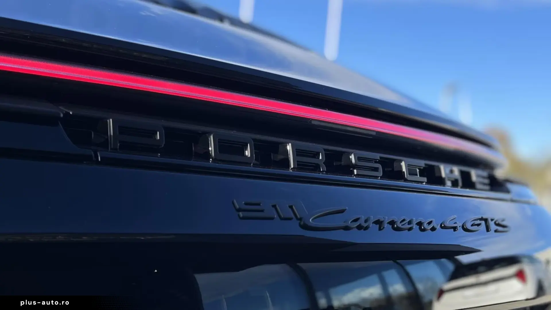 Porsche 992 911 Carrera 4 GTS T-Hybrid