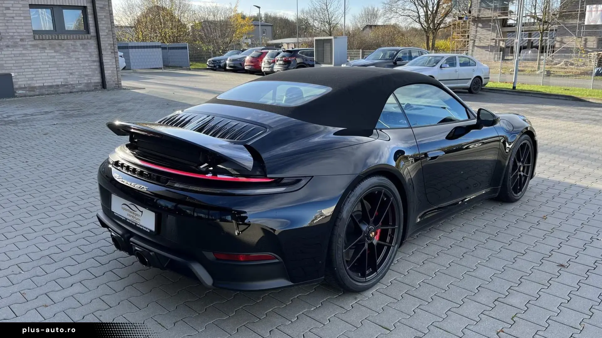 Porsche 992 911 Carrera 4 GTS T-Hybrid