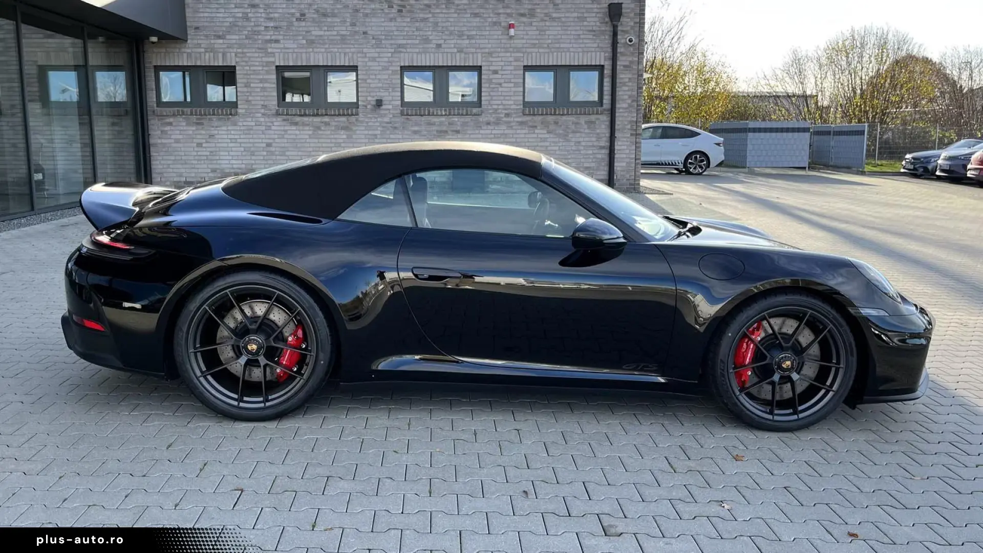 Porsche 992 911 Carrera 4 GTS T-Hybrid
