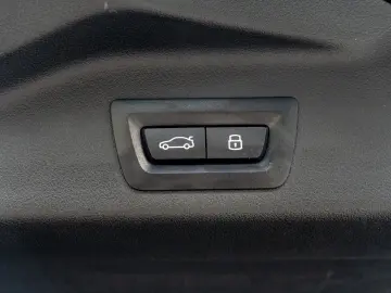 BMW X5 40d M SPORT.LUFTF.SOFT.DR.ASS.H K.AHK.3STÜCK