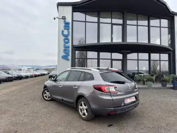 RENAULT MEGANE    1.5 dCi    AUTOMAT