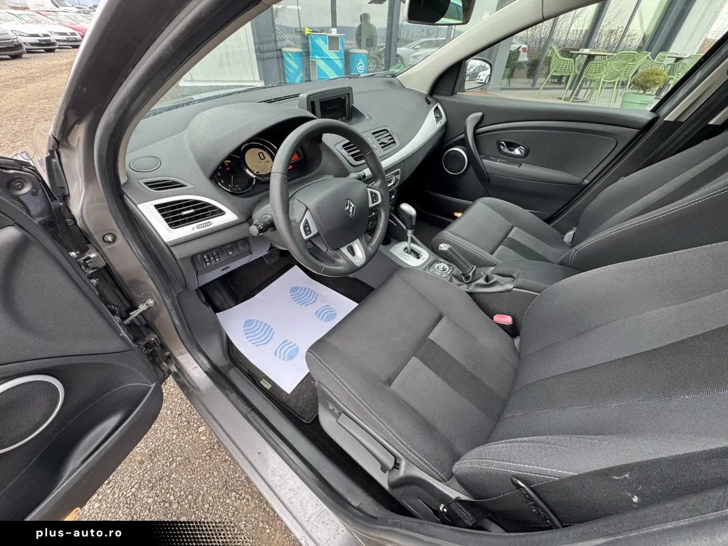 RENAULT MEGANE    1.5 dCi    AUTOMAT