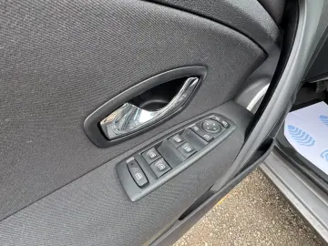 RENAULT MEGANE    1.5 dCi    AUTOMAT