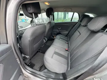 RENAULT MEGANE    1.5 dCi    AUTOMAT