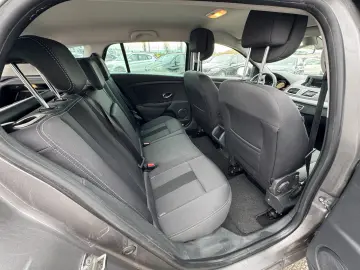 RENAULT MEGANE    1.5 dCi    AUTOMAT