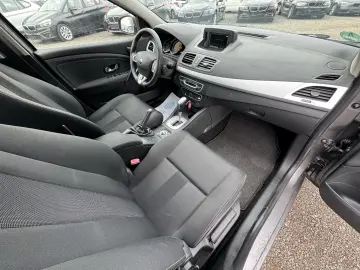 RENAULT MEGANE    1.5 dCi    AUTOMAT