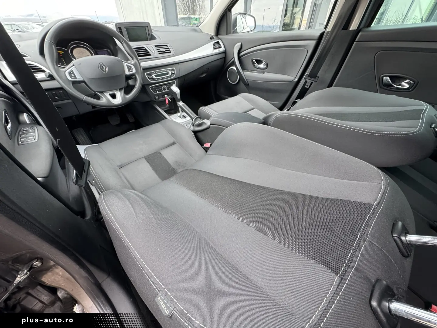 RENAULT MEGANE    1.5 dCi    AUTOMAT