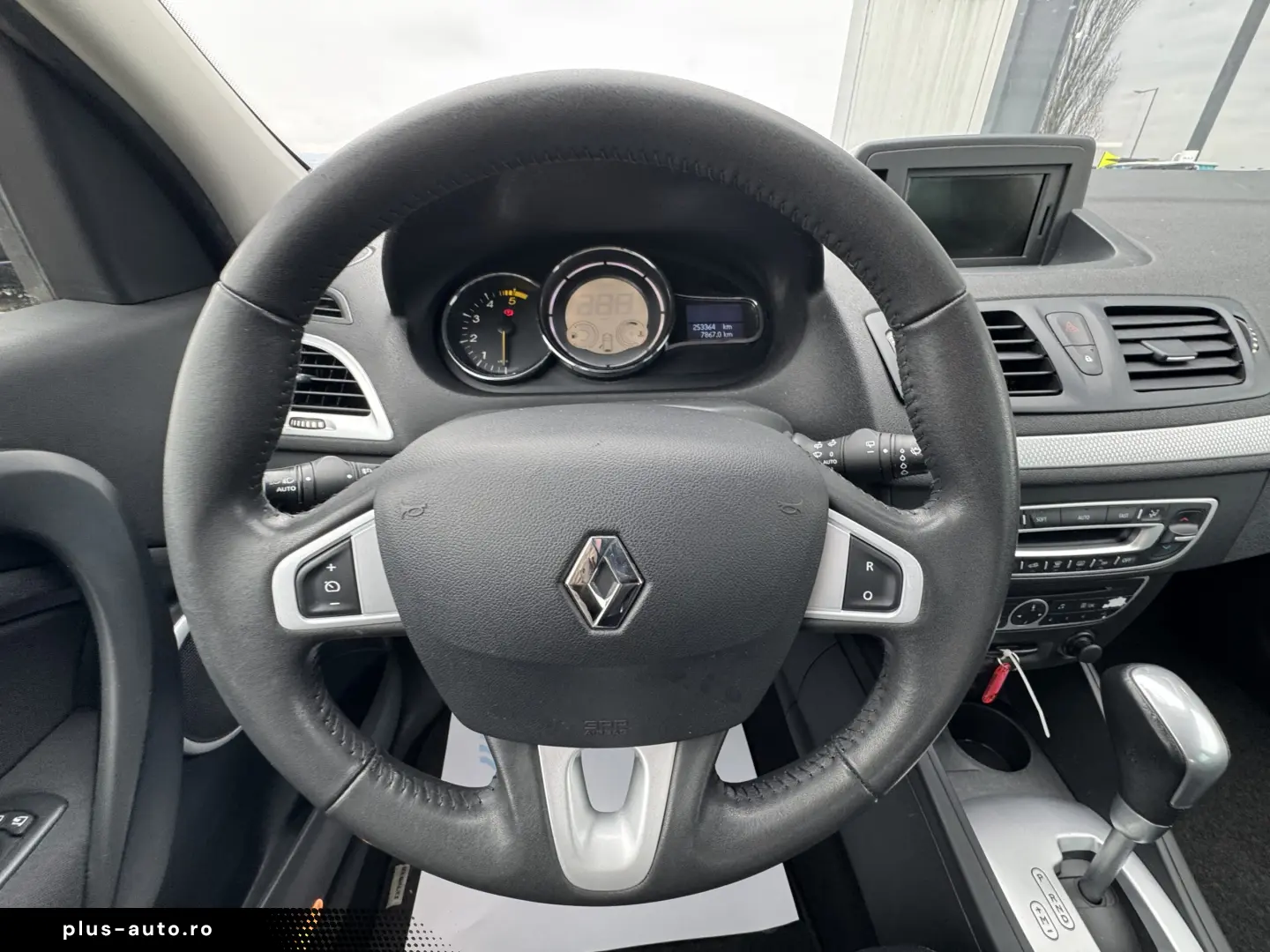 RENAULT MEGANE    1.5 dCi    AUTOMAT