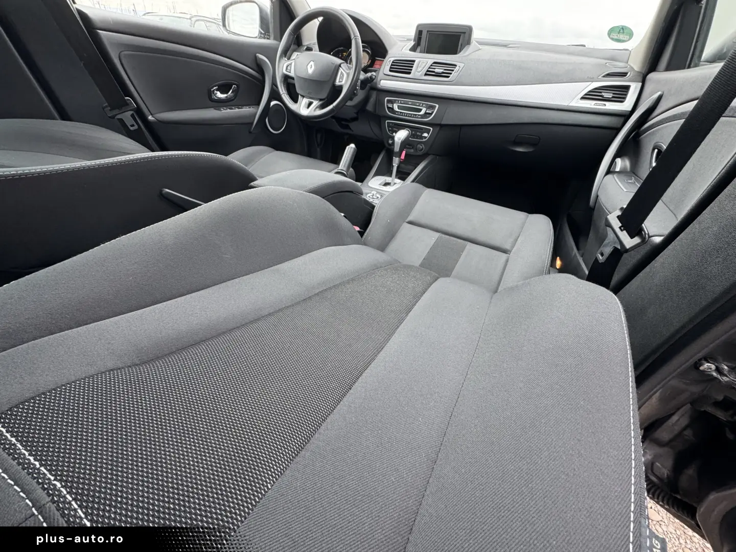 RENAULT MEGANE    1.5 dCi    AUTOMAT