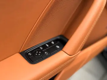 Porsche 992 (911) Carrera GTS Cabriolet