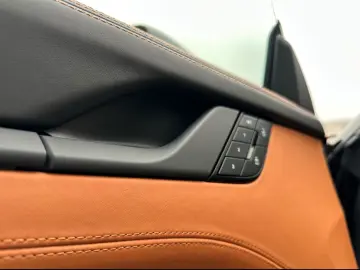 Porsche 992 (911) Carrera GTS Cabriolet