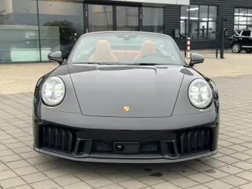 Porsche 992 (911) Carrera GTS Cabriolet