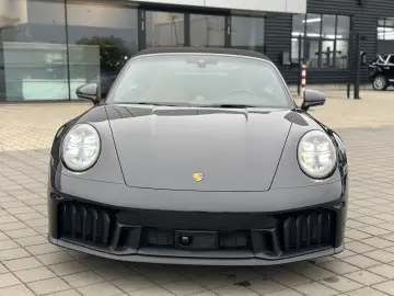 Porsche 992 (911) Carrera GTS Cabriolet