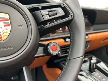 Porsche 992 (911) Carrera GTS Cabriolet