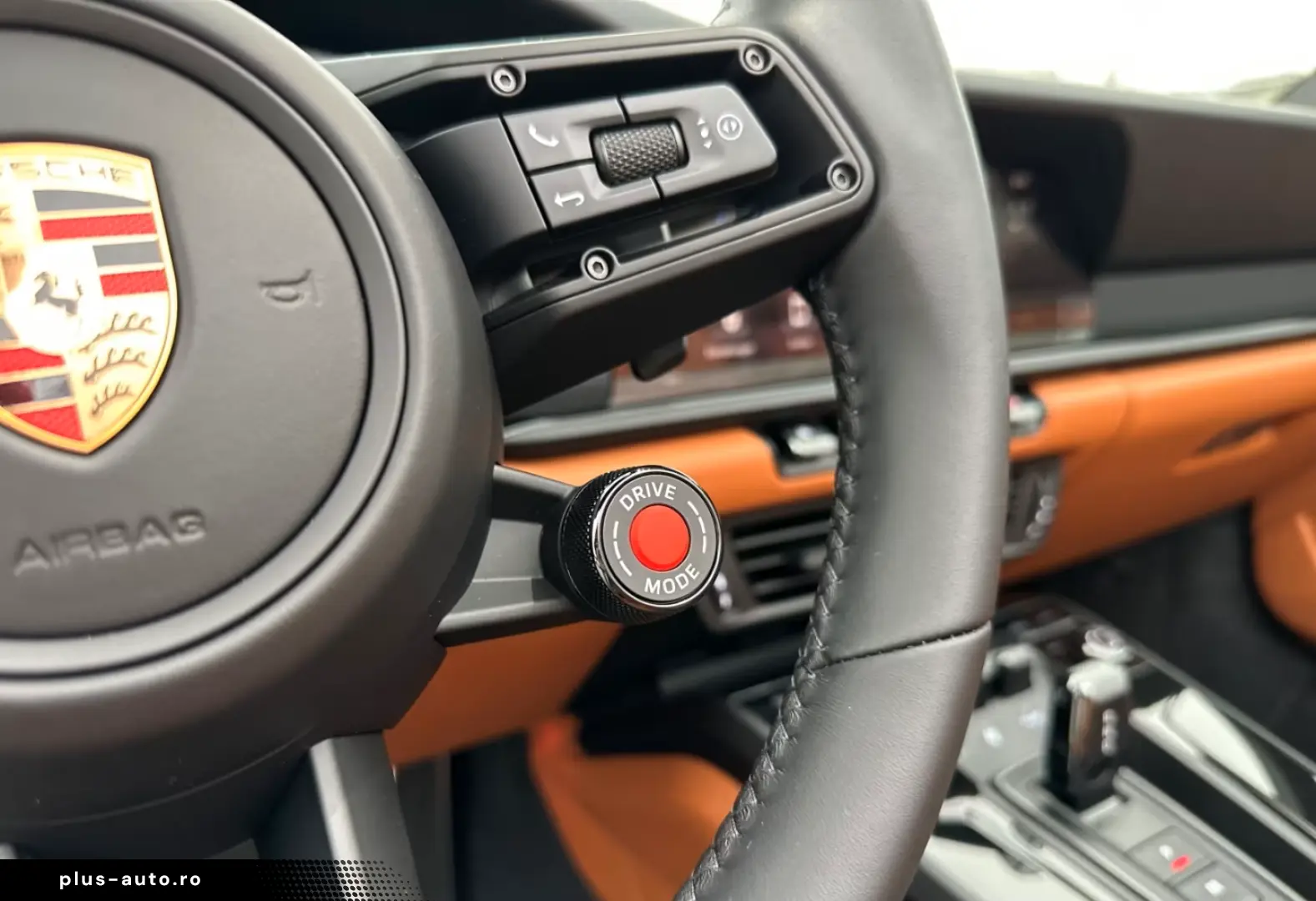 Porsche 992 (911) Carrera GTS Cabriolet