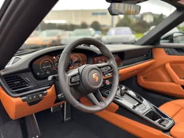 Porsche 992 (911) Carrera GTS Cabriolet