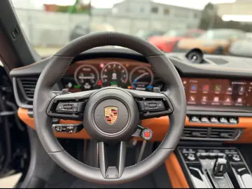 Porsche 992 (911) Carrera GTS Cabriolet