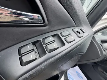 HYUNDAI IX35    UNIC PROPRIETAR