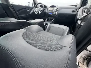 HYUNDAI IX35    UNIC PROPRIETAR