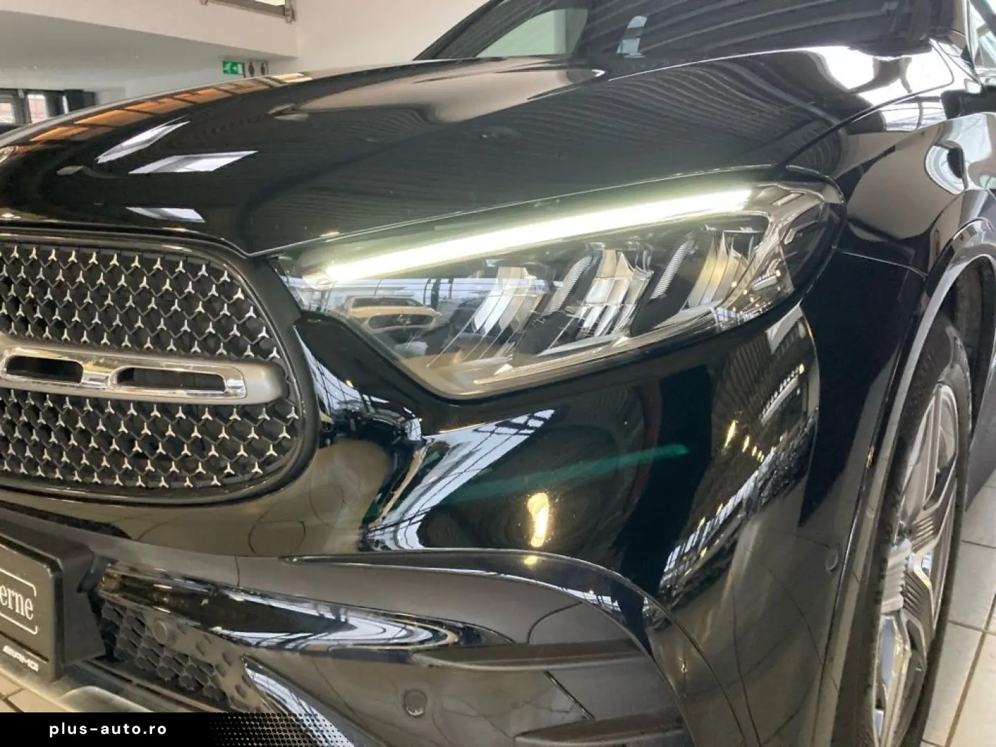 MERCEDES-BENZ GLC 300 d 4M AMG Memory AHK Kamera Distronic