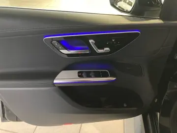 MERCEDES-BENZ GLC 300 d 4M AMG Memory AHK Kamera Distronic