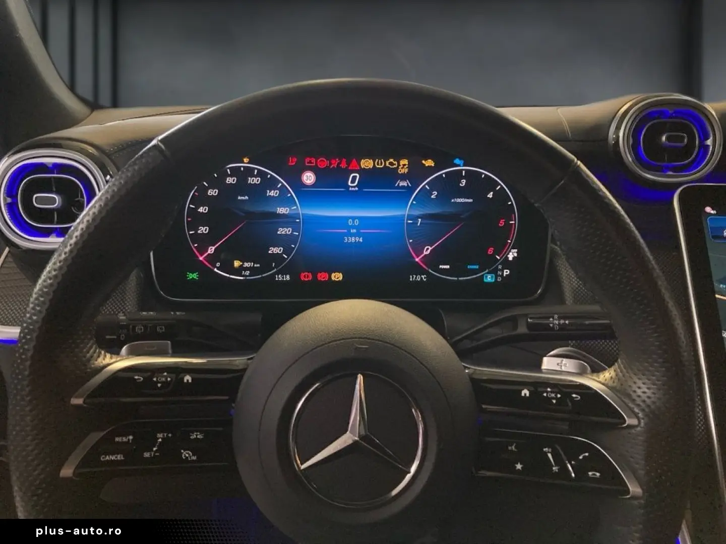 MERCEDES-BENZ GLC 300 d 4M AMG Memory AHK Kamera Distronic