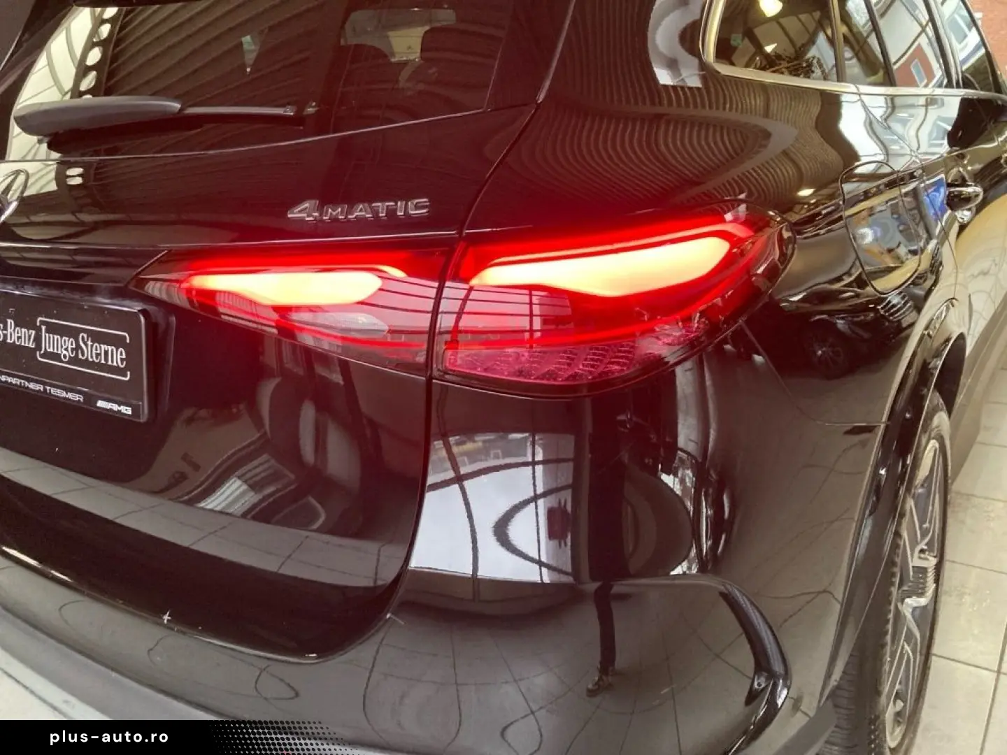 MERCEDES-BENZ GLC 300 d 4M AMG Memory AHK Kamera Distronic