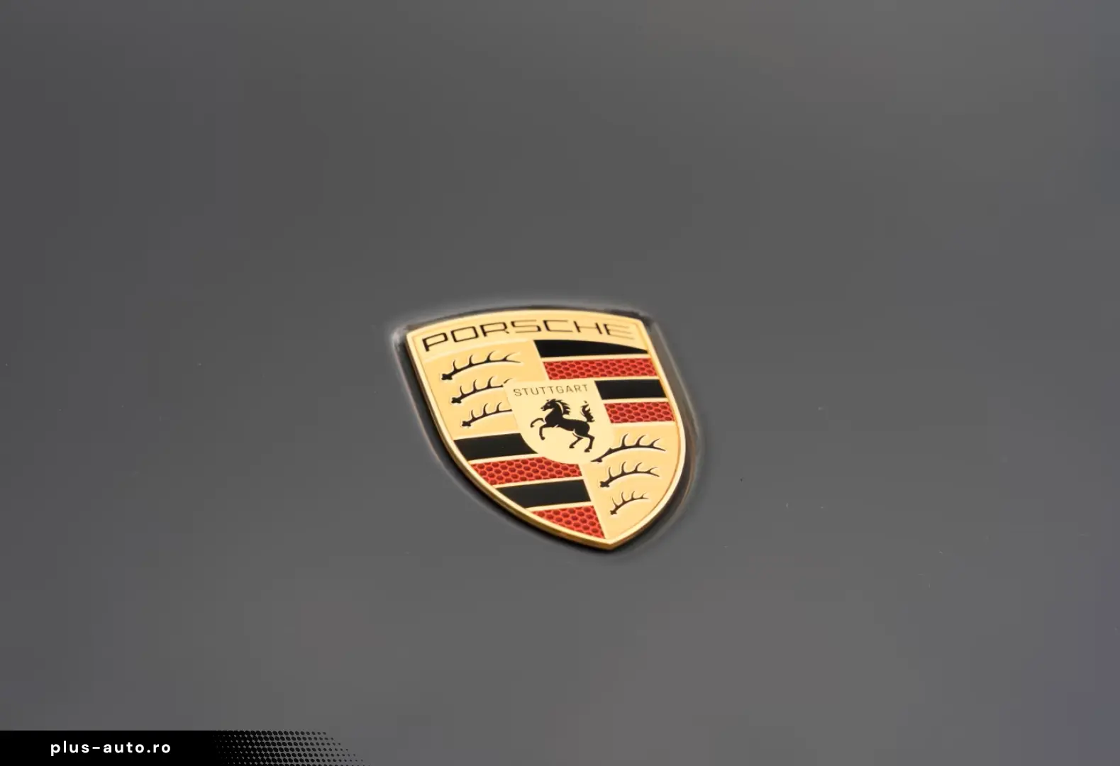 Porsche 992 911 Carrera 4 GTS Cabrio