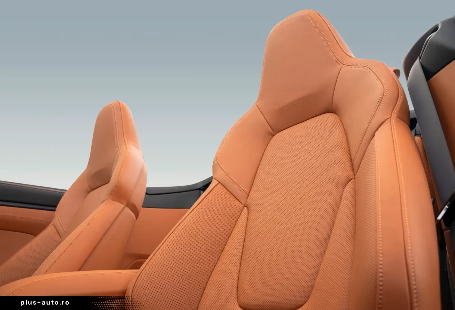 Porsche 992 911 Carrera 4 GTS Cabrio